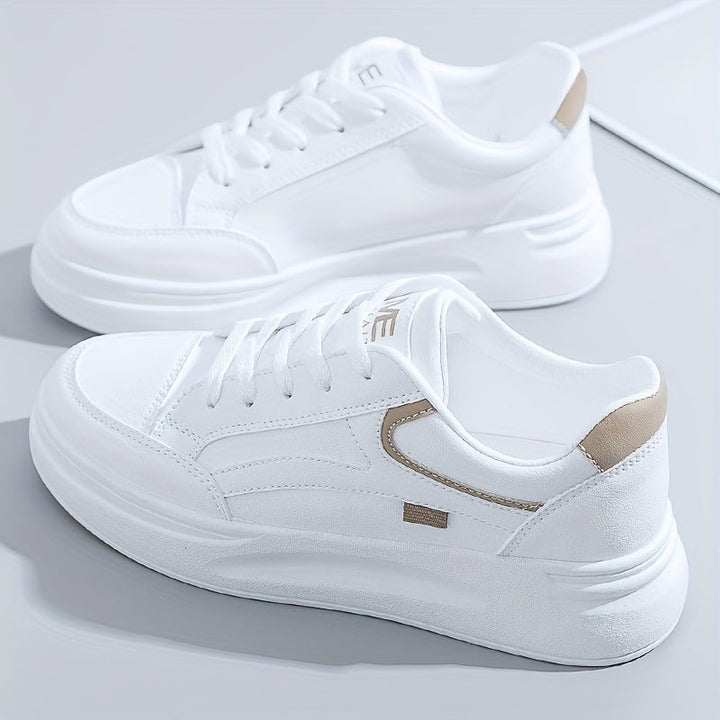Chique witte sneakers met licht comfort