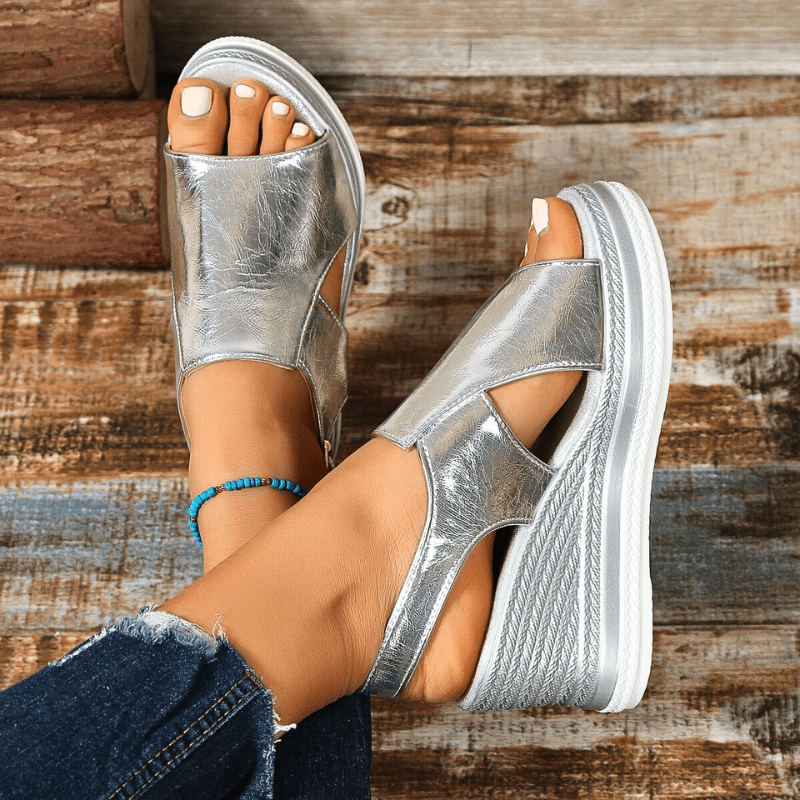 Baylie - Stijlvolle Metallic Sandalen