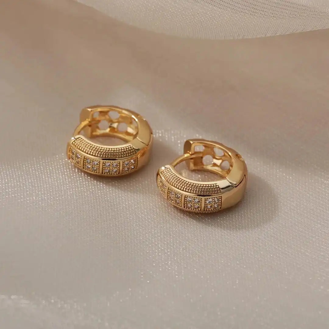 Tijdloze Hoepel Oorbellen van Cubic Zirconia