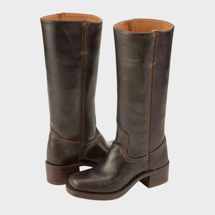 Klassieke Rijdboots met Hoge Schacht