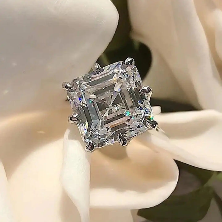 Tijdloze Gouden Cubic Zirconia Ring