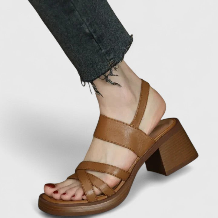 Celeste - Elegante kruisband sandalen