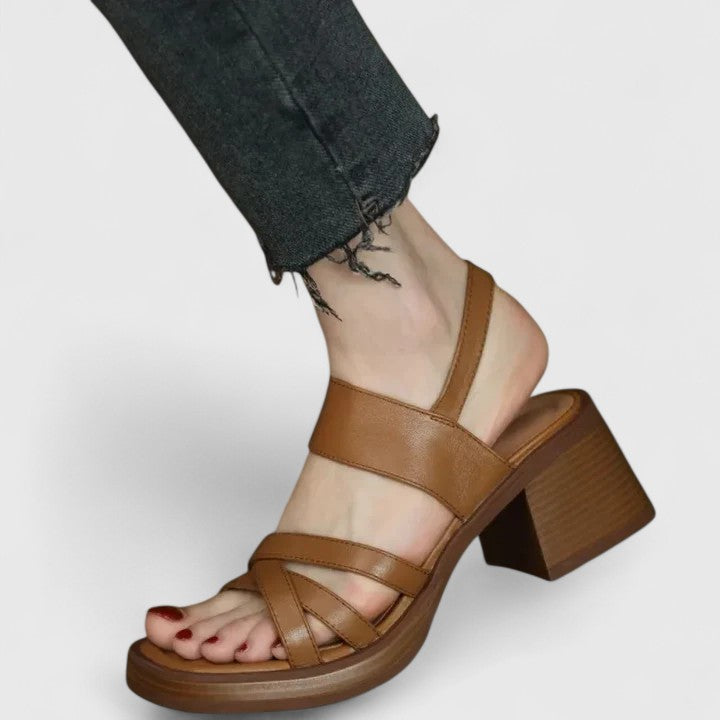 Celeste - Elegante kruisband sandalen