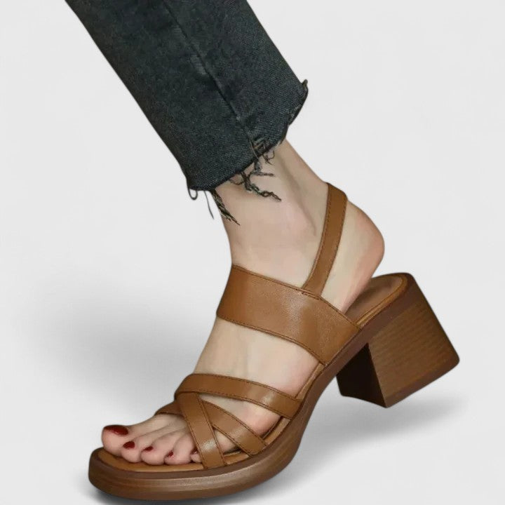 Celeste - Elegante kruisband sandalen