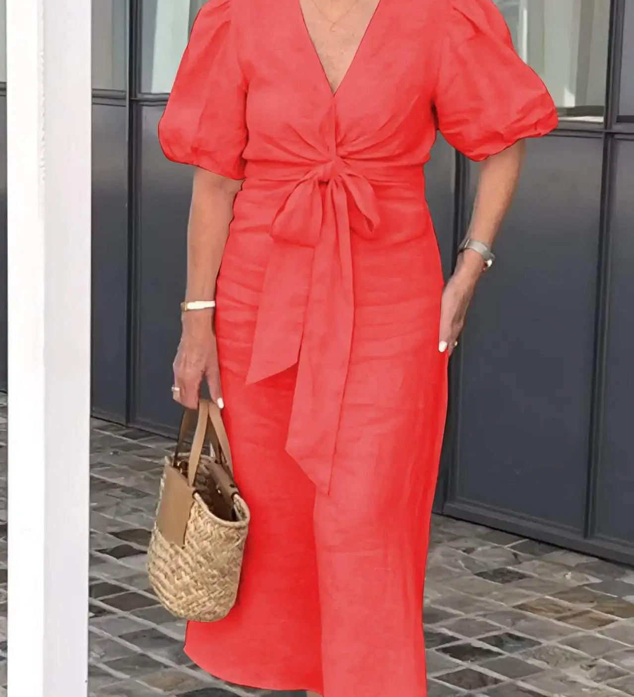 Lenora | ELEGANTE MIDI JURK MET V-HALS