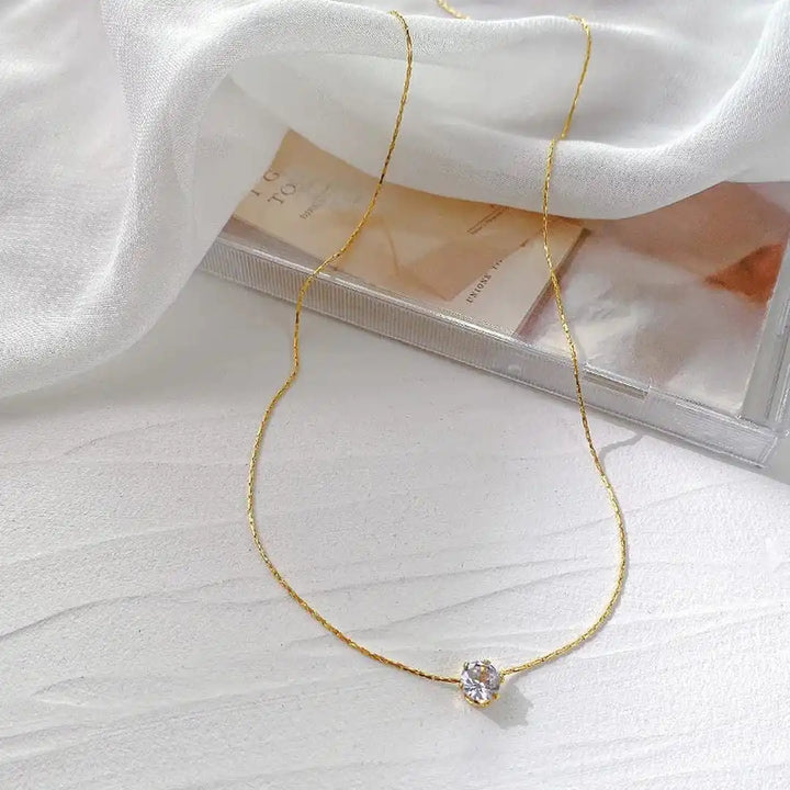 Fijne Solitaire Hanger Ketting