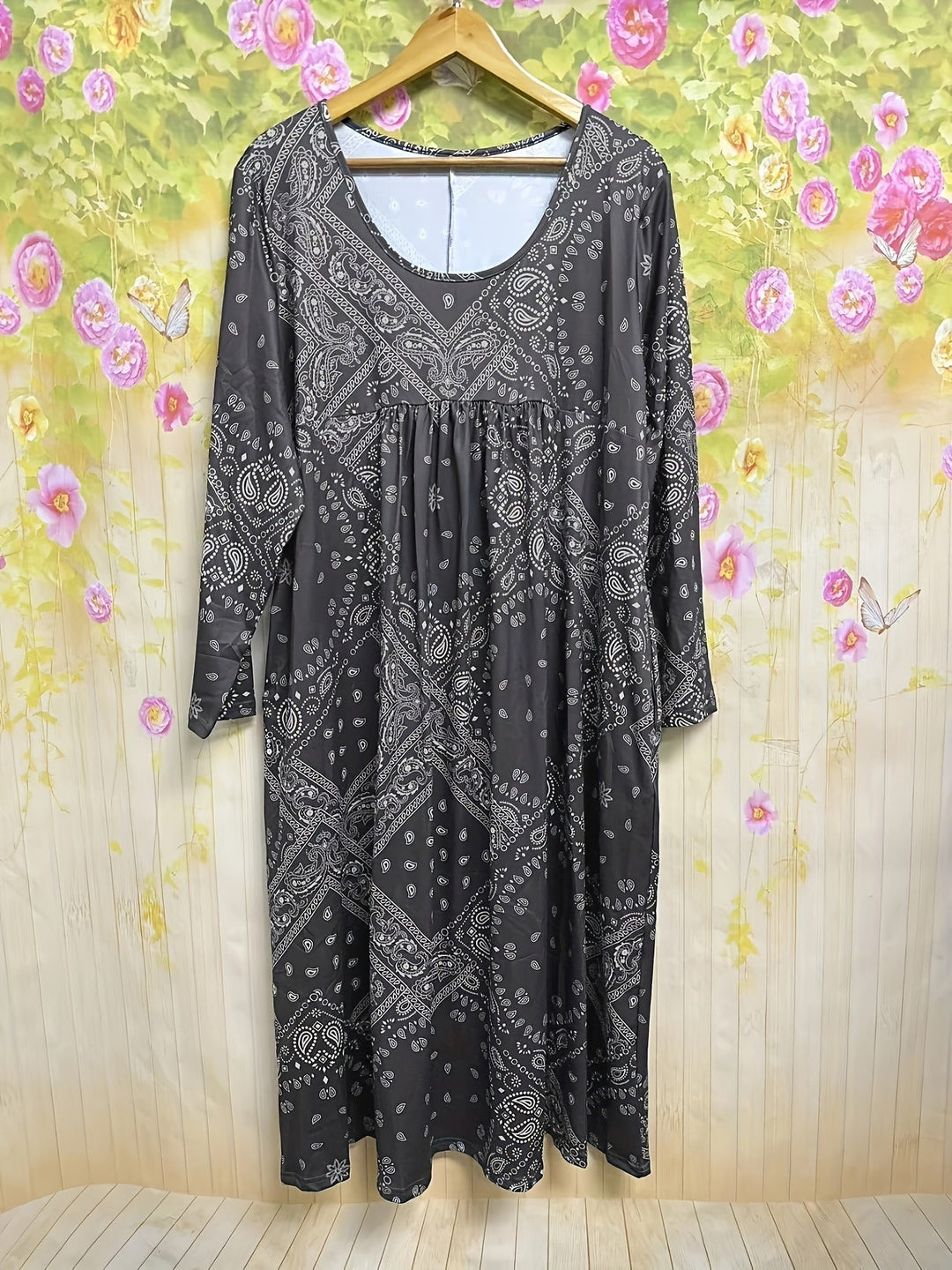 ELOWEN | MIDI JURK MET LANGE MOUWEN CASUAL