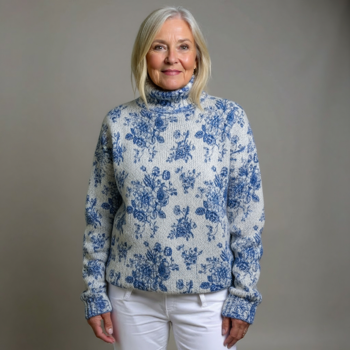 MAISIE | BLAUWE BLOSSOM BREI TURLENEK TRUI