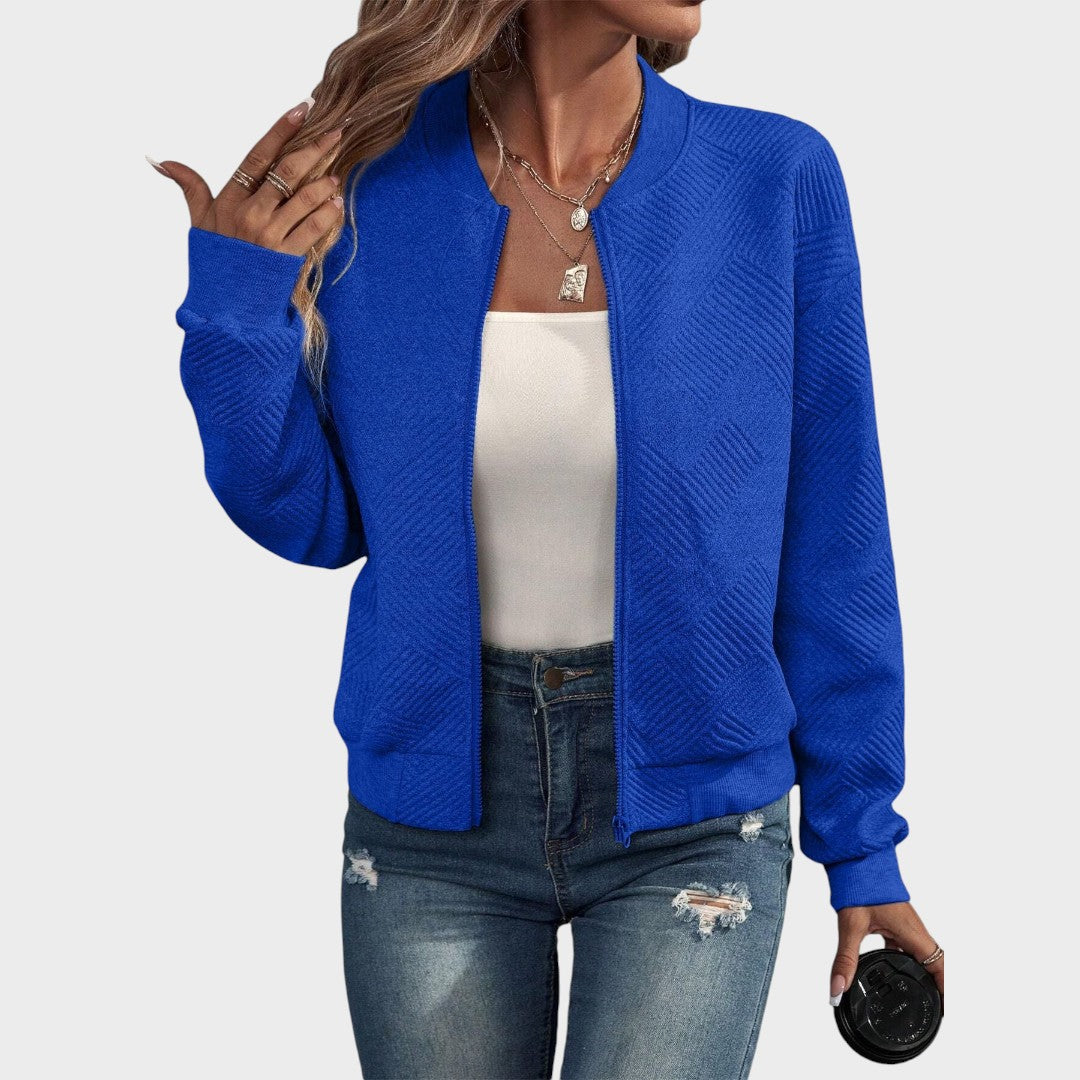 Delphine | Zip Bomberjack